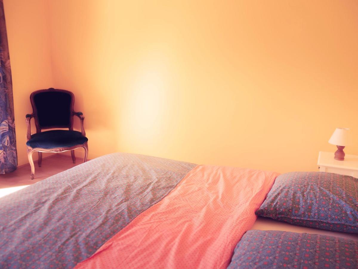 Mas De La Croix - Chambres D'Hotes Sernhac Esterno foto